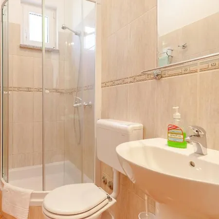Apartments&rooms By The Sea Brela, Makarska - 13118 Brela