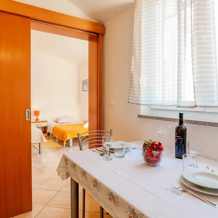 Apartments&rooms By The Sea Brela, Makarska - 13118