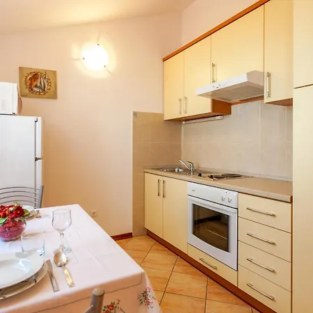 Apartments&rooms By The Sea Brela, Makarska - 13118 Brela