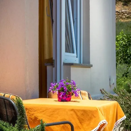 Pensionat Apartments&rooms By The Sea Brela, Makarska - 13118 Brela